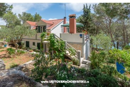 Apartma Antonio otok Brač Hrvaška