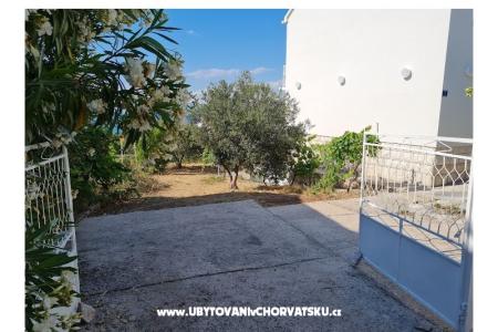 Garden Hiša Sutivan foto 5