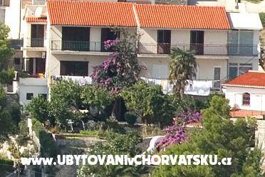 Apartmaji Darko Brela Hrvaška