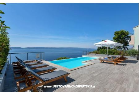 Matko oasis Brela Hrvaška