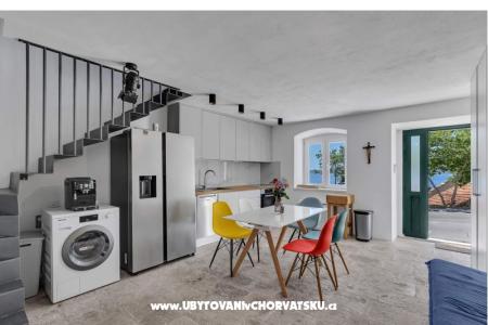 Holiday Home Pelegrin – Brela Hrvaška