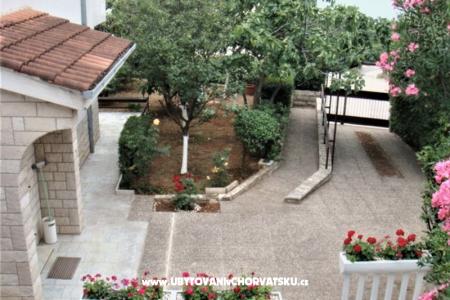 Apartmaji Arijana foto 3