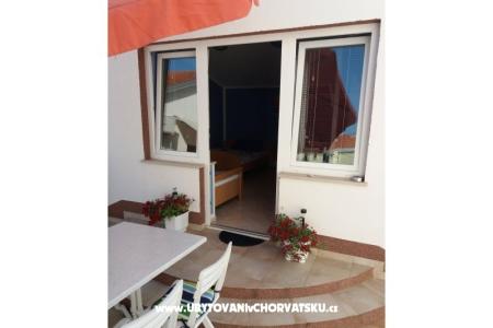 Apartmaji Nina foto 3