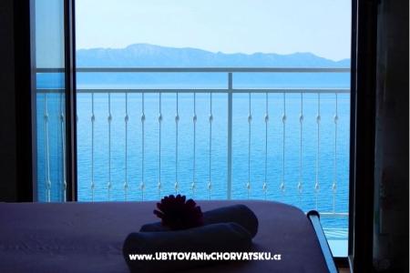 Apartmaji ANA Drvenik foto 4