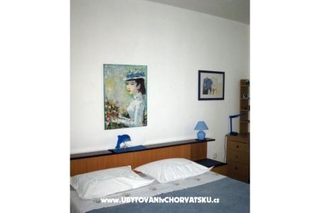 Apartmaji Edita foto 3