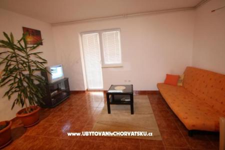 Apartmaji Katia - (mit Playground) foto 4