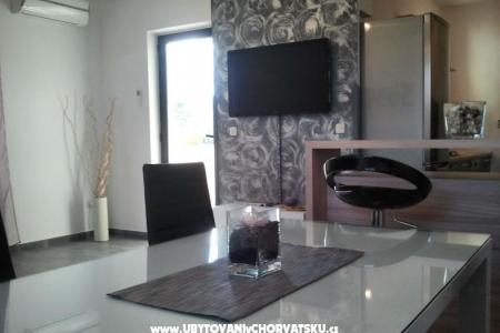 Apartmaji Peroj 4**** foto 3