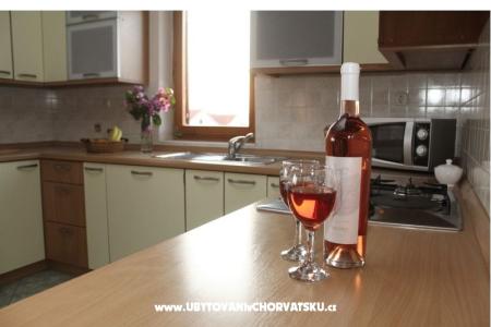 Apartma Suzy foto 4