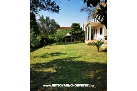 Apartmaji Dijana Sv. Filip i Jakov Hrvaška