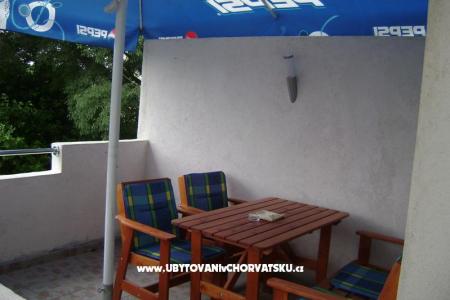 Apartmaji Diklan Sv. Filip i Jakov Hrvaška