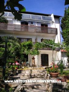 Apartmaji Gabi Sv. Filip i Jakov Hrvaška