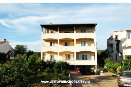 Apartmaji Iva Sv. Filip i Jakov Hrvaška