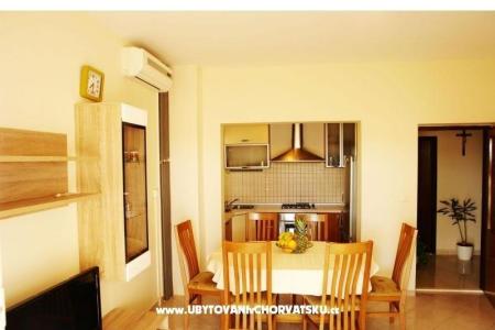 Apartmaji Iva foto 5