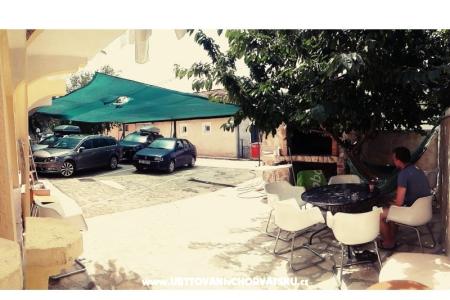 Apartmaji Pirović foto 3