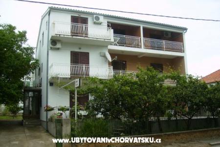 Apartmaji & rooms Pikolo foto 3