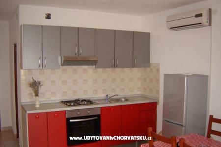 Apartmaji Julia foto 3