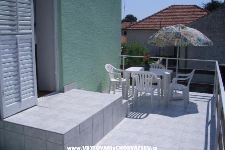 Apartmaji Mirjana foto 2