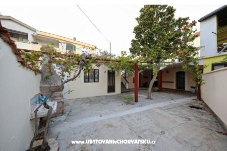 Levante - kuća za odmor – Sv. Filip i Jakov Hrvaška