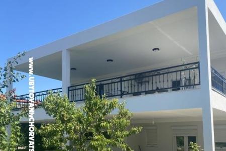 Mario apartman Sv. Filip i Jakov Hrvaška