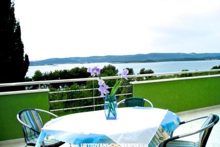 Vila Smirna 4*  z bazenom  foto 4