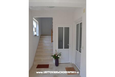 Apartmaji Mirta foto 4