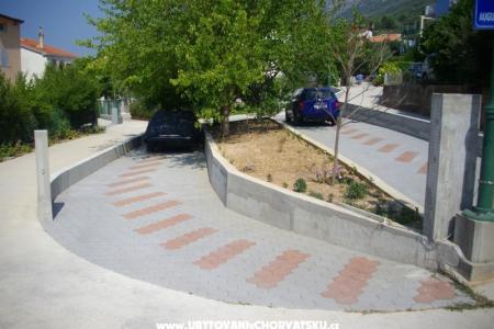 Apartmaji Nena Gradac foto 4