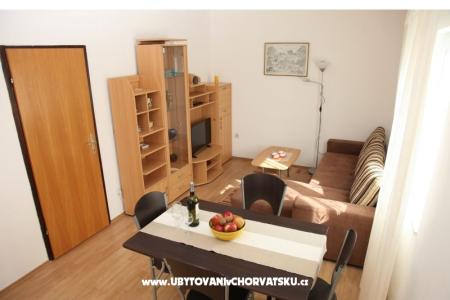 Apartmaji Nena Gradac foto 5
