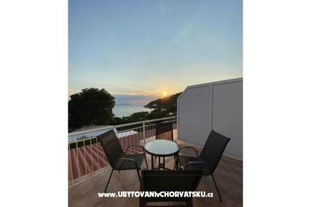 Apartmaji Niko Gradac – Podaca Hrvaška