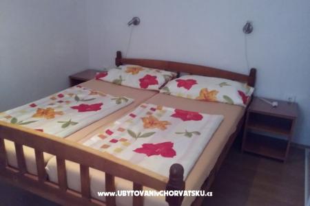 Apartmaji &amp; rooms Brist foto 5