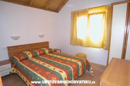 Apartmaji Villa Oleandri foto 4