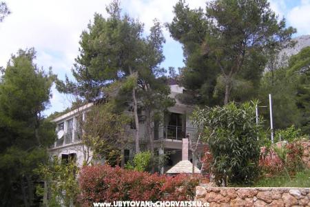 Apartmaji Villa Ypsilon otok Hvar Hrvaška