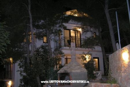 Apartmaji Villa Ypsilon foto 5