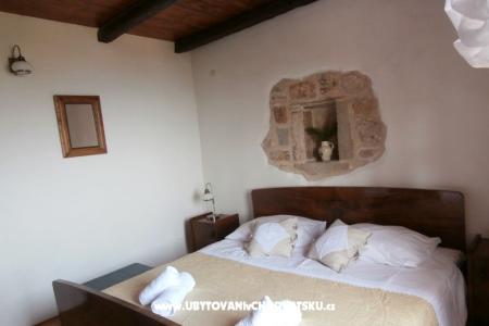 Stona hiša za odmor Ostojić foto 4