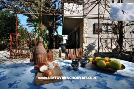 Apartmaji pored mora foto 3