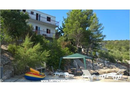 Apartmaji Marijana Drace & Trstenik Hrvaška