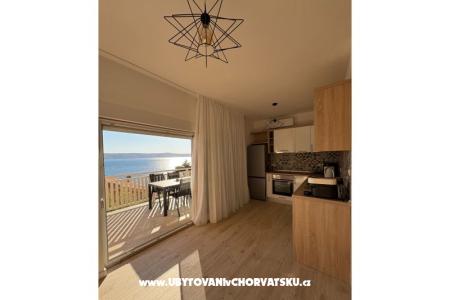 Beachfront Apartmaji A+M Karlobag Hrvaška