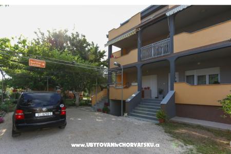 Apartma Kasteleti Kaštela Hrvaška