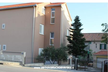 Apartma Mira 5+2 foto 2