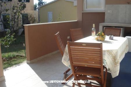 Apartma Mira 5+2 foto 5