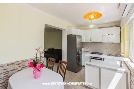 Apartmaji Kike foto 2