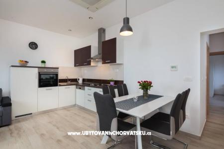 Apartmaji Ujaković foto 2