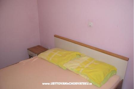 Apartmaji Kastel Stari foto 4