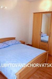 Apartmaji Rose foto 5