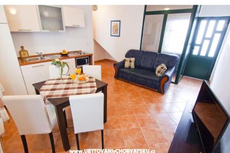 Apartmaji Tadin - Cambi foto 2