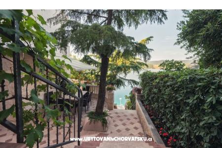 Apartmaji i Sobe Villa Barbara foto 5