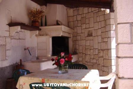 Apartmaji Nikolac foto 3