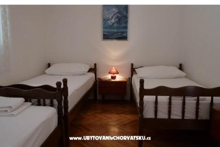 Apartmaji Marević foto 4