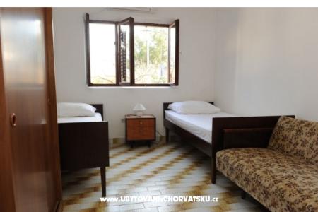 Apartmaji Marević foto 5