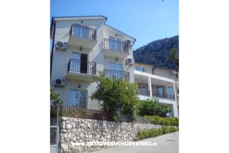 Apartmaji &amp; rooms Adriatic foto 2