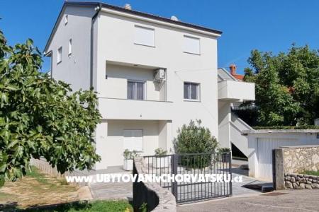 Apartma Karmen  otok Krk Hrvaška